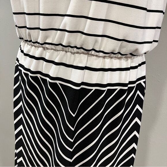 Striped sleeveless Black and White Maxi Dress straight cut - Picture 4 of 14